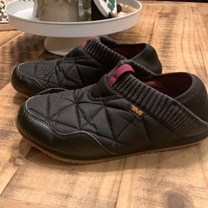 Womens Teva ember moc slipper shoes size 7